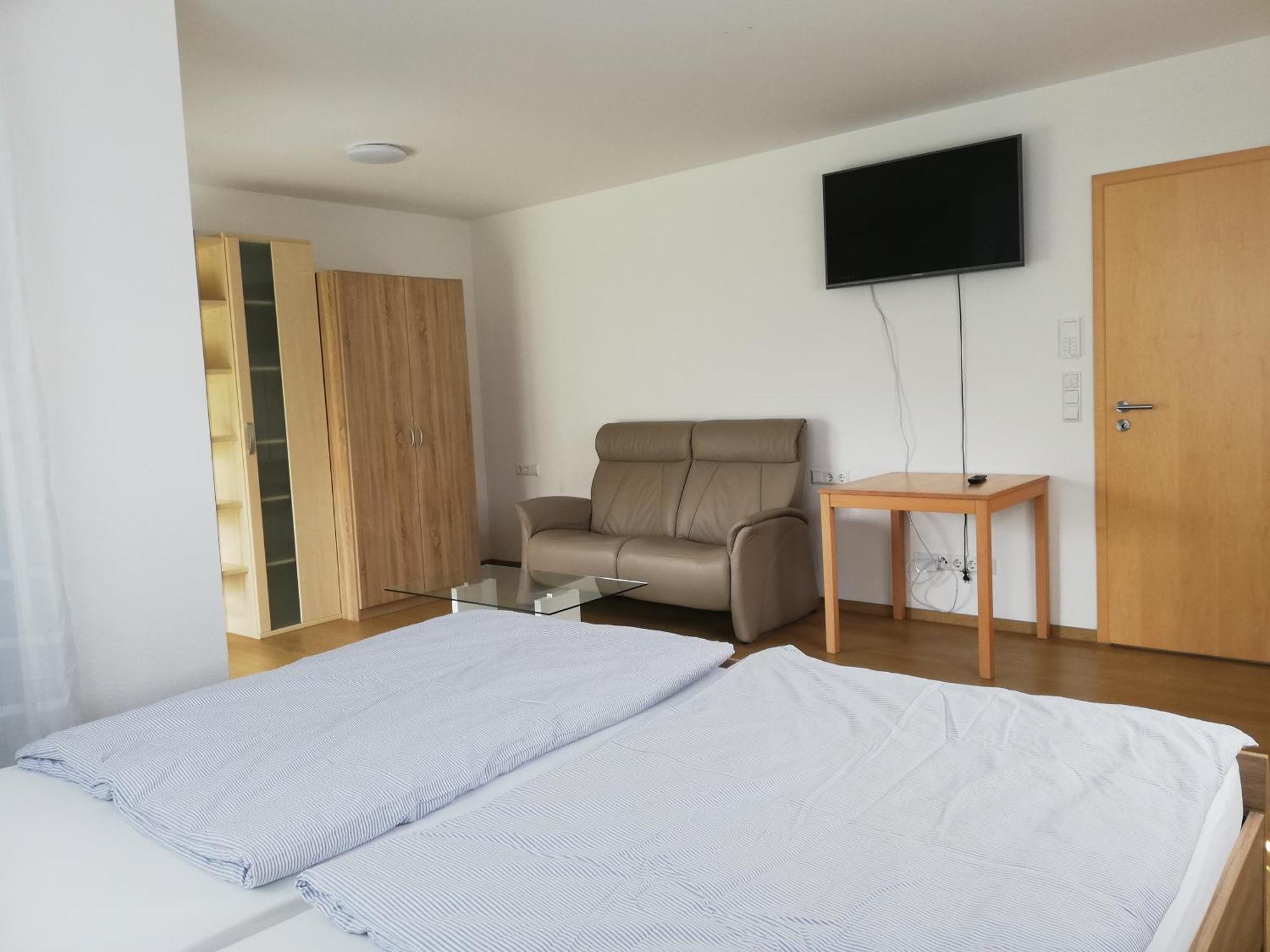 Weishaupt Apartment *